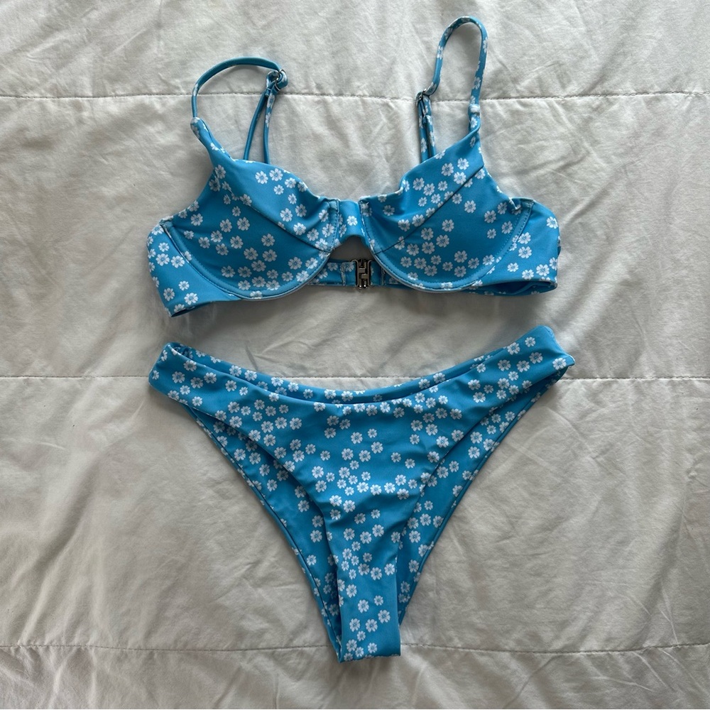 floral bikini